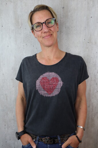 finestreta-1-t-shirt-herz-marengo-damen.JPG